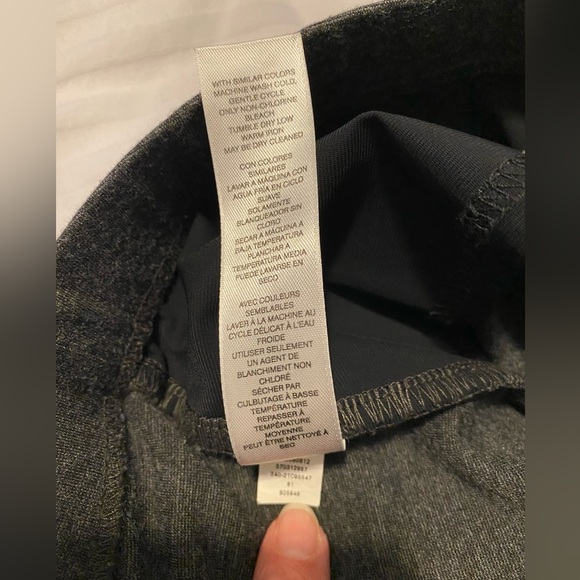 Chicos Fabulously Slimming Size 0 Leggings in Charcoal Gray Tummy Control panel - Picture 6 of 12